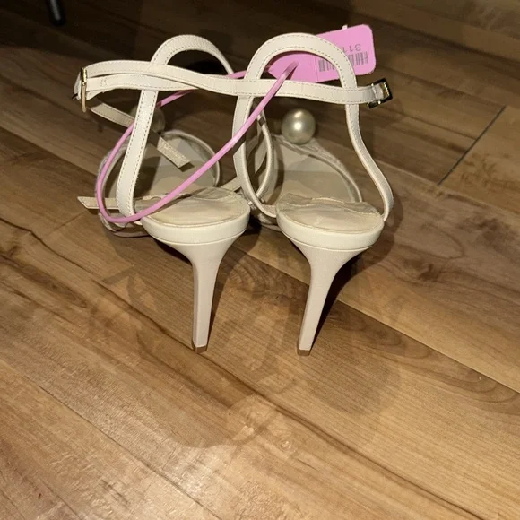 Jimmy Choo Sacora 85 - Picture 7 of 8